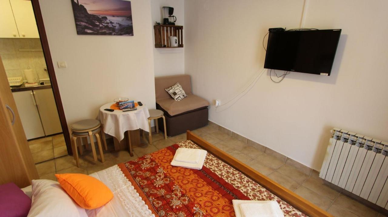 Apartment Kreslin Vantacici Buitenkant foto
