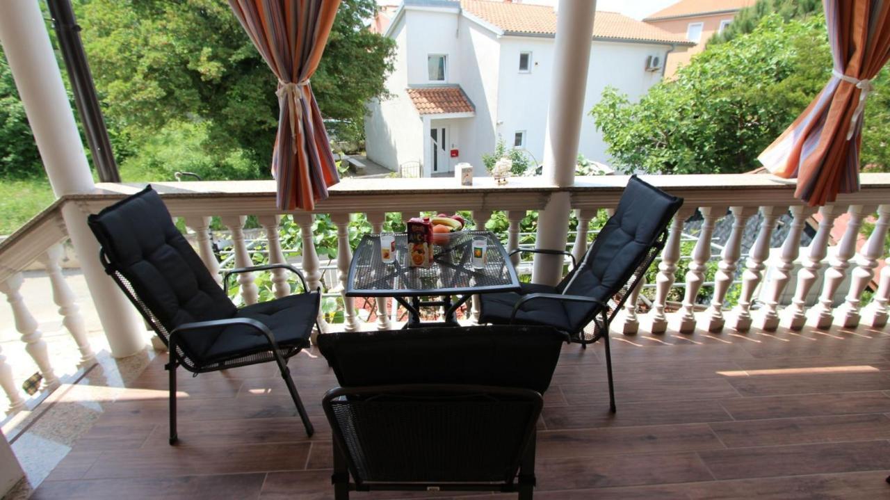 Apartment Kreslin Vantacici Buitenkant foto